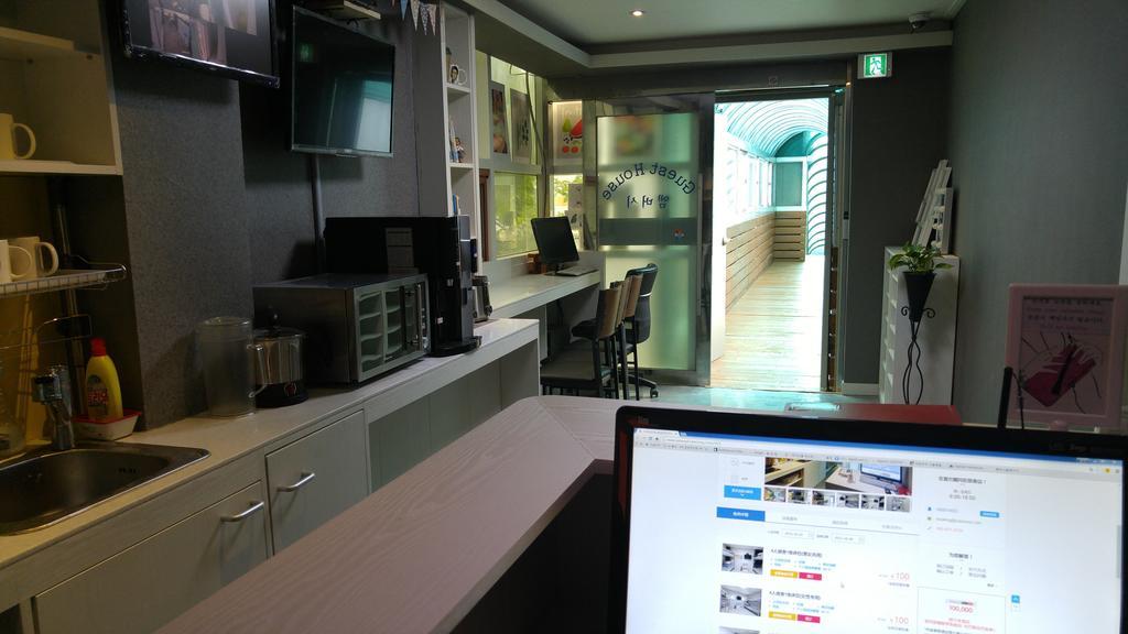Embassy Guesthouse Itaewon Seul Esterno foto